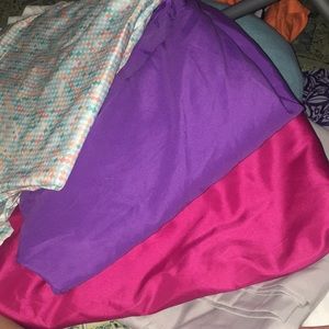 Pack of 4 full size bed sheets. ( BRAND NEW )